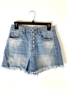 Vanilla Star “Real Cheeky” Mid Rise Denim Shorts NWT Light Wash Frayed Hem